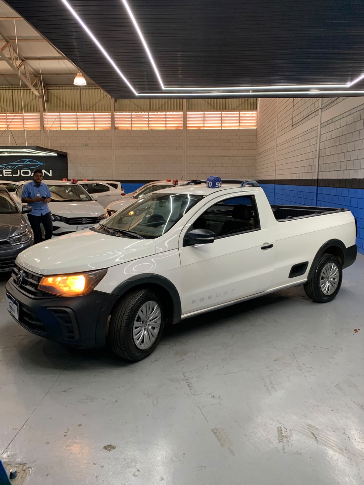 VW - VolksWagen Saveiro Robust 1.6 Total Flex 16V  - Foto 3