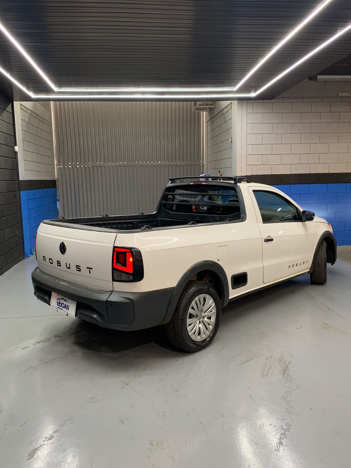 VW - VolksWagen Saveiro Robust 1.6 Total Flex 16V  - Foto 2